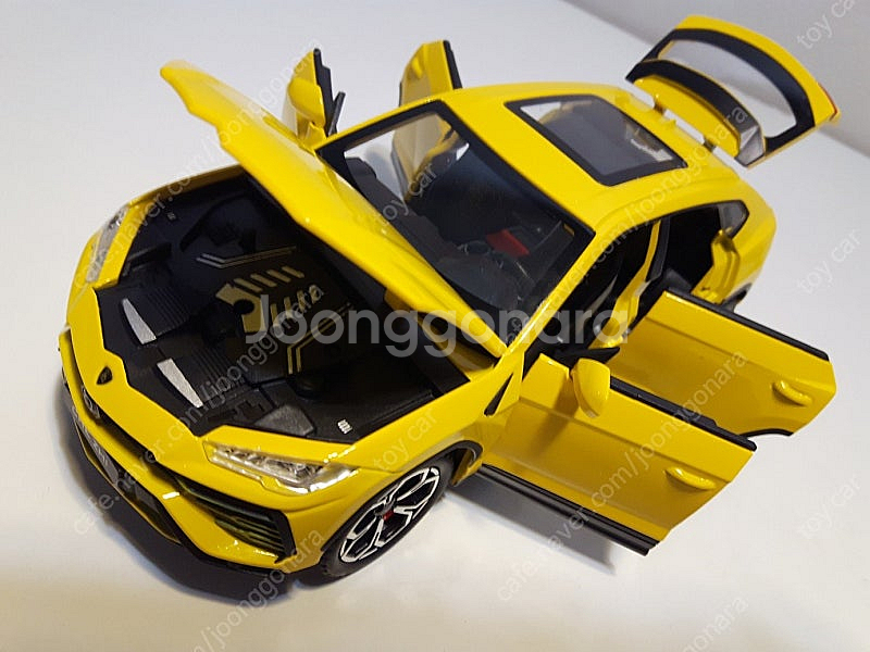 1:24사이즈 다이캐스트 람보르기니 우루스 URUS 옐...--8