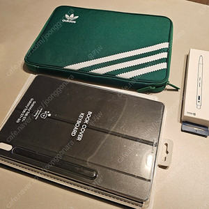 갤럭시탭 s7+ 키보드케이스, 아디다스파우치, 모나미펜