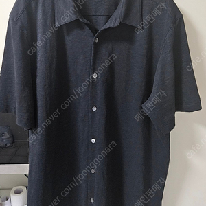 24ss 띠어리옴므 반팔 코튼셔츠 블랙 XL 팝니다.