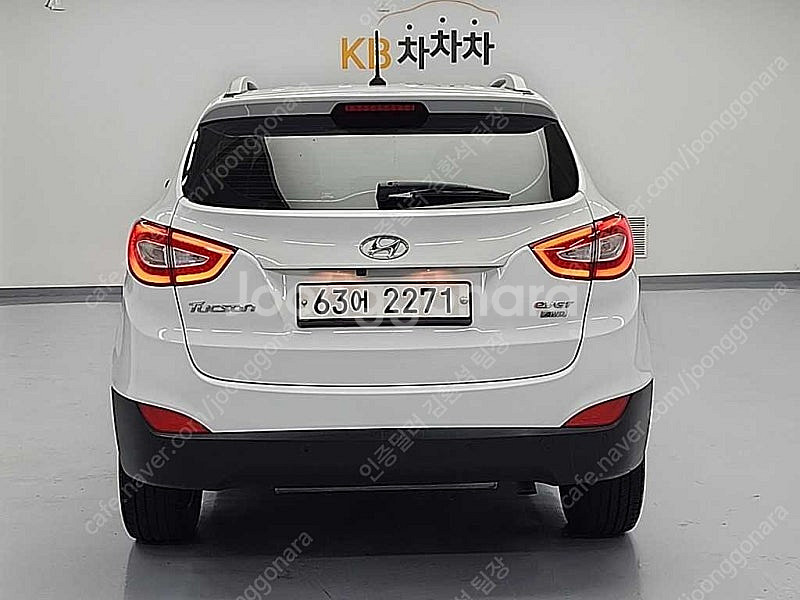 투싼 중고 투싼 중고가격 투싼 중고차 흰색 2015년식...--4