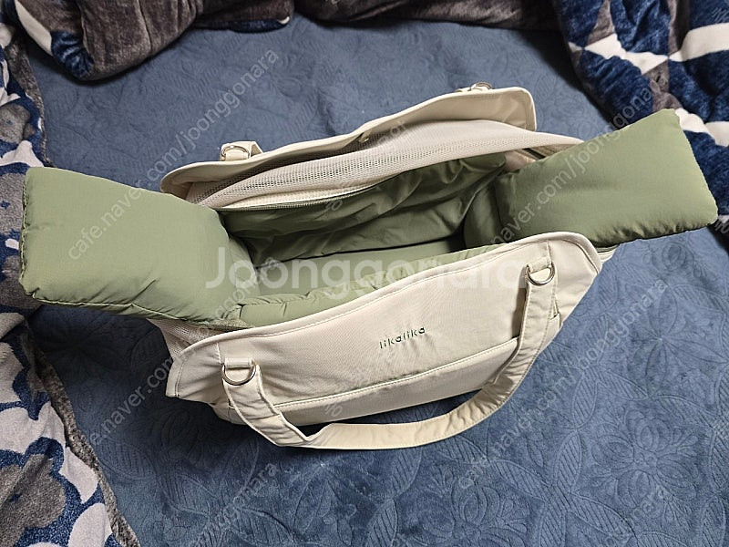 리카리카 쿠션백 강아지 이동가방(L) 판매합니다--0