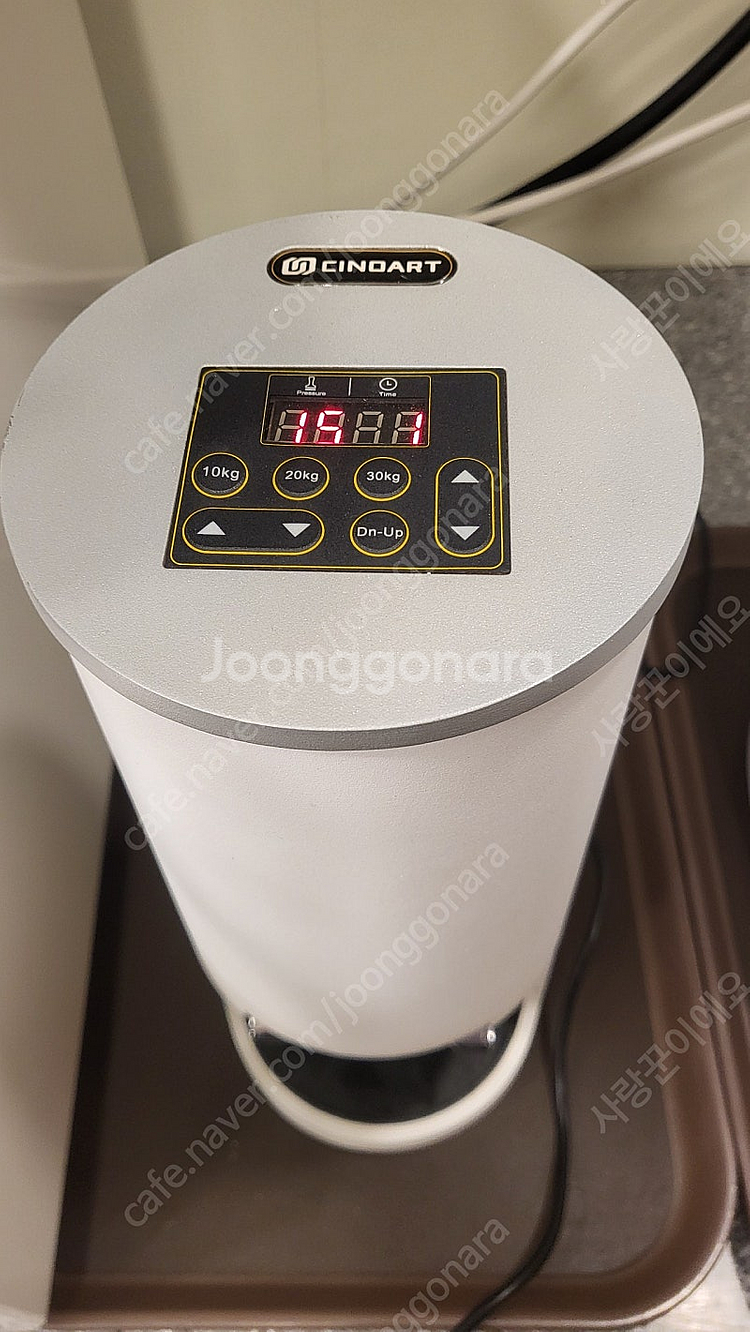 치노아트 pr2 자동커피템퍼 템핑기 팝니다.--2
