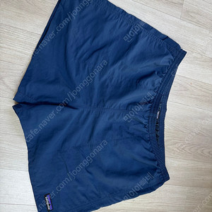 파타고니아 배기스 5인치 XL 팝니다.