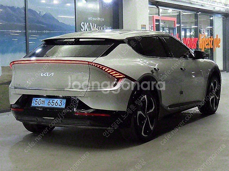 EV6 중고 EV6 중고차 진주색 2023년식 48,306km 롱레인지 AWD 어스 개인사업자 차량구매--5