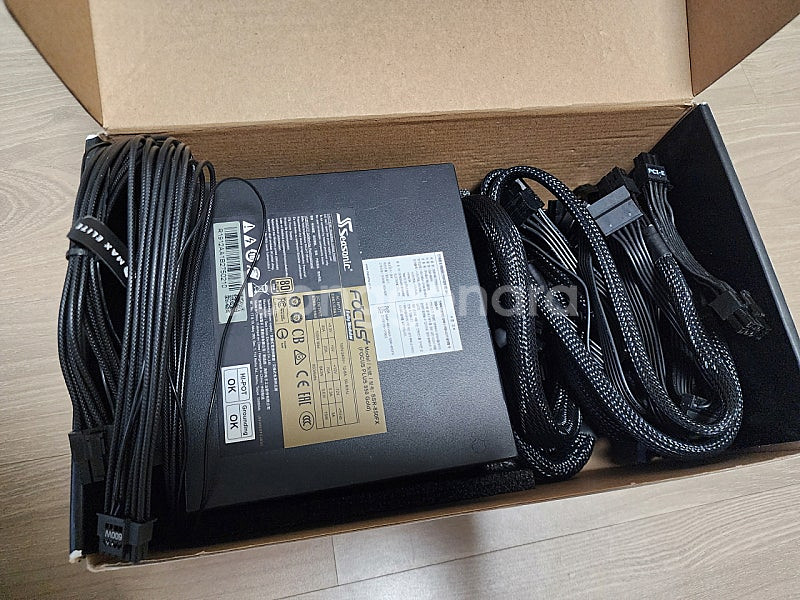 갤럭시 5080 화이트 및 커세어 1000W 파워 시소...--1
