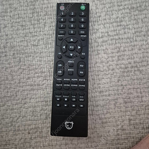 크로스오버 TV 리모컨입니다.