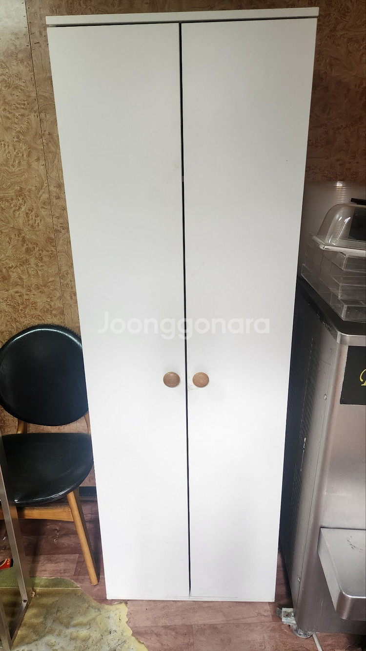 이케아 고디스후스 어린이 옷장팝니다--9