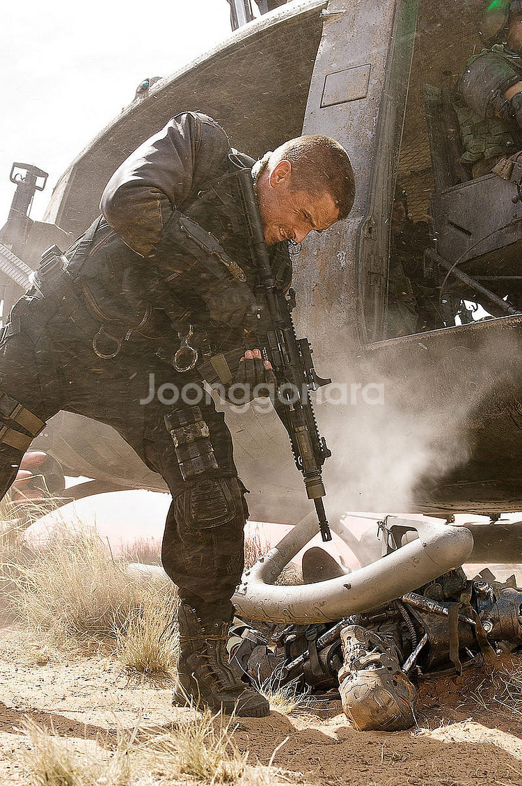 영화 DVD 터미네이터 미래전쟁의 시작--7