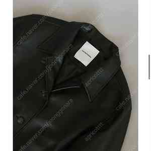 [새상품] 르917 비건레더하프코트 VEGAN LEATHER HALF COAT (36사이즈)