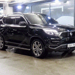 G4렉스턴 중고 G4 렉스턴 중고차 쌍용 렉스턴 중고차 검정색 2018년식 디젤 2.2 4WD 헤리티지 중고차구매