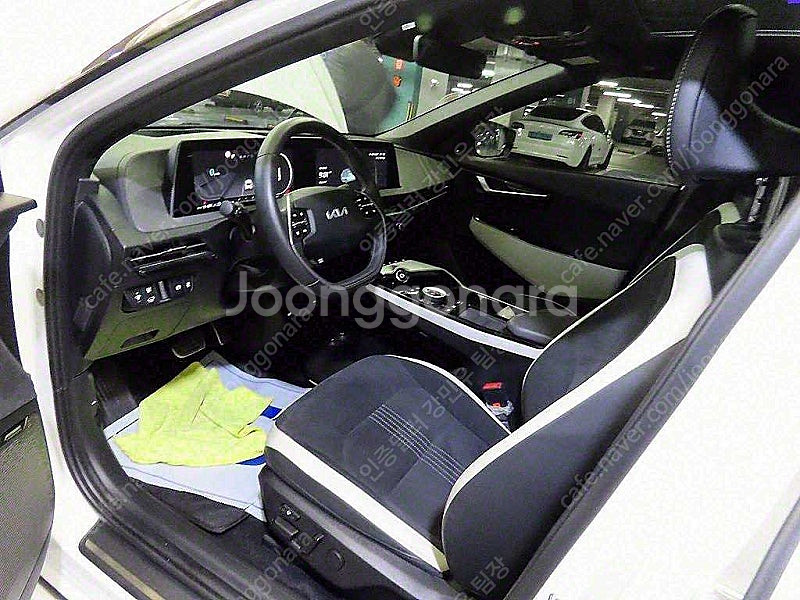EV6 중고 EV6 중고차 흰색 2022년식 38,97...--7