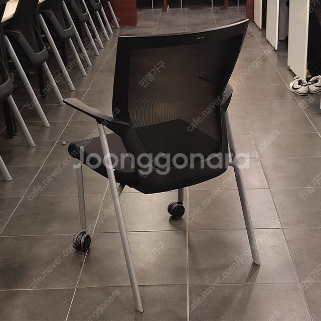 퍼시스 사무용가구 책상 의자 회의테이블 책장 등등 새로...--3