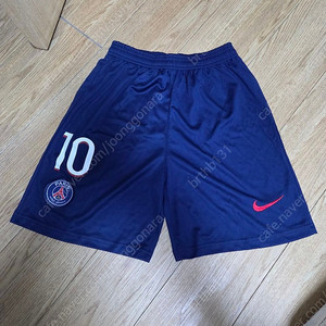 토트넘 손흥민(7번), 바이에른뮌헨 김민재(3번), PSG 이강인(19번), 네이마르(10번), 레알 음바페(9번), 맨시티 더브라이너(17번), 홀란(9번), 아스날 제주스(9번