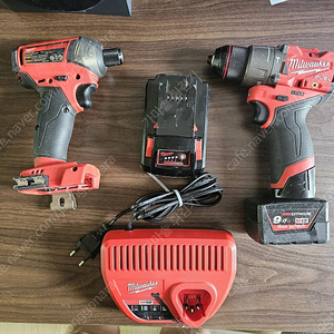 밀워키 오일펄스 18v. 고출력 3A. 해머드릴 12v. 9A.