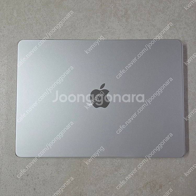 맥북에어 M2 13인치 8gb 512gb 실버--0