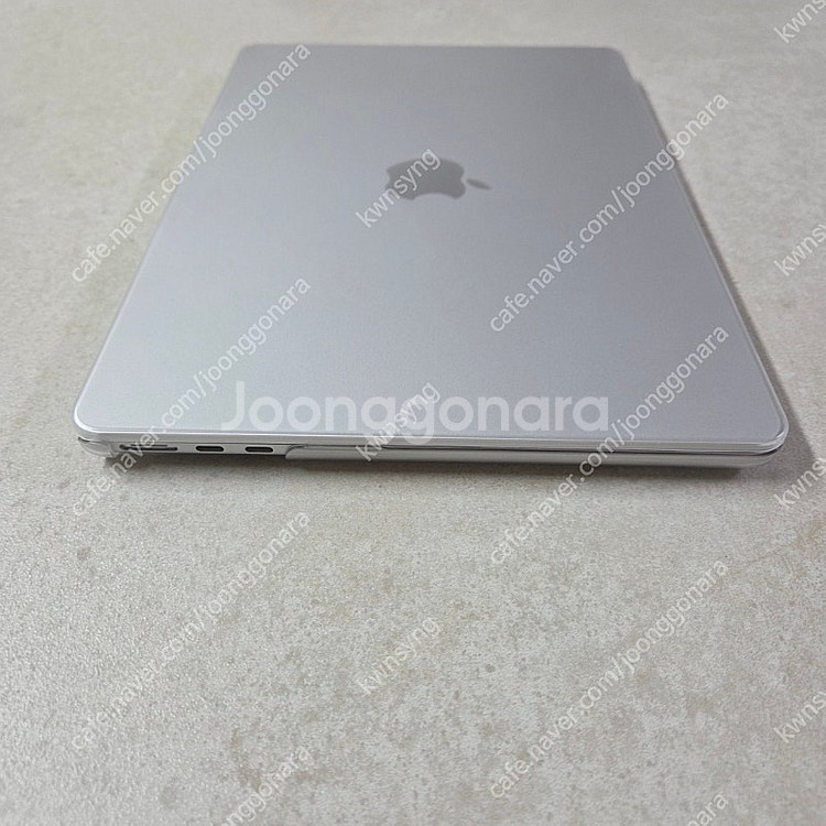 맥북에어 M2 13인치 8gb 512gb 실버--5