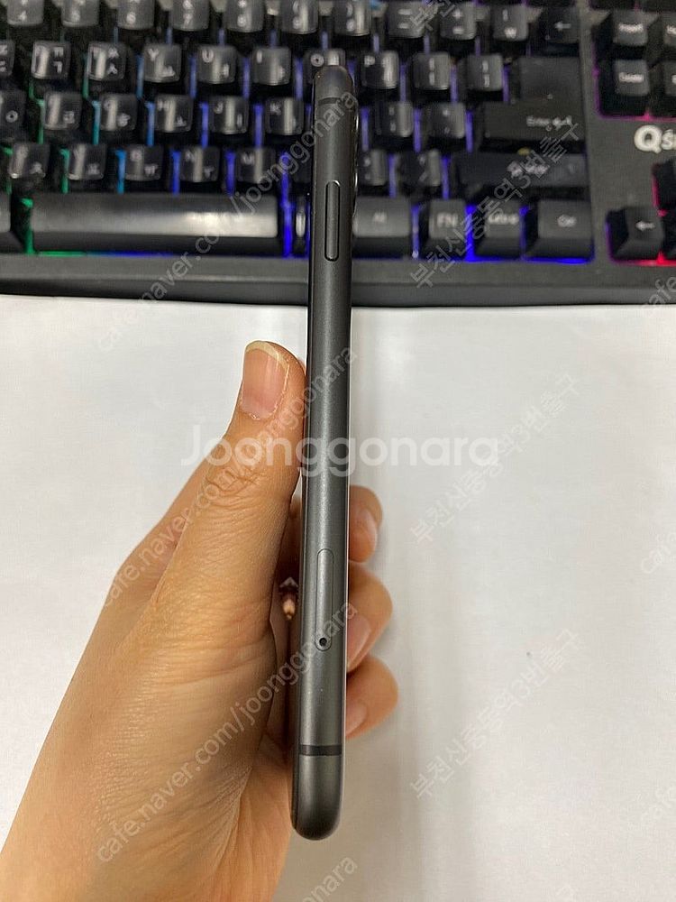 201676 아이폰11 블랙 A급 128GB 무잔상 배...--5