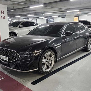 제네시스 G90 중고 제네시스 중고 가격 검정색 2022년식 54,136km 3.5T GDI AWD 중고차카페