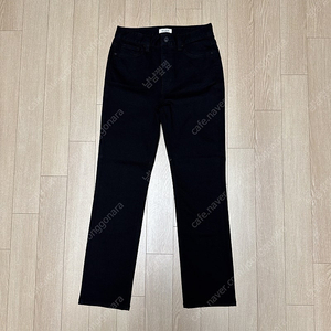 GUESS 게스 여성 검정색 블랙 슬림 스트레이트 팬츠