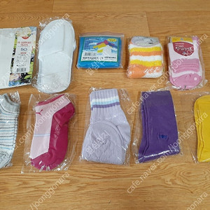 푸마 양말등 여러가지 있습니다 필요하신 분들은 편하게 보세요 전체세트 8000원 직거래 가능해요
