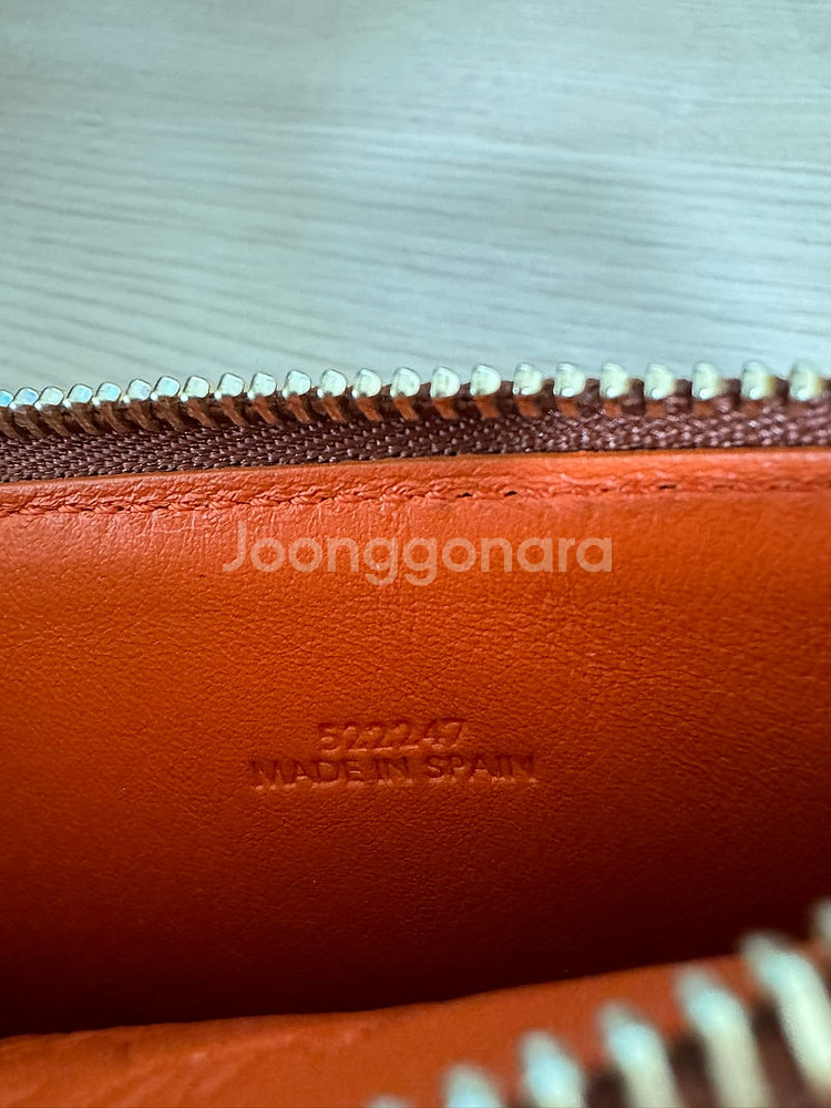 로에베 지브리 캘시퍼 코인 지갑 판매합니다--6