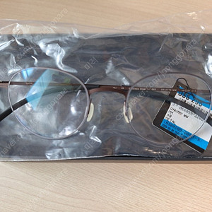 BYWP OYA17701MM 안경테 판매합니다.