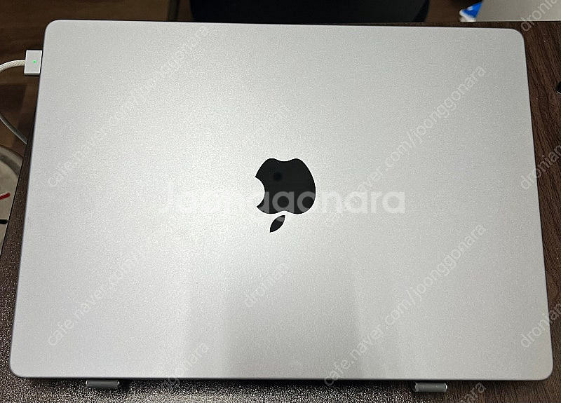 맥북프로 14 m2 max 32gb/1tb 판매합니다.--1