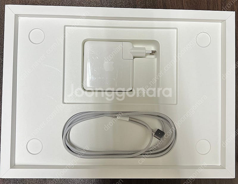 맥북프로 14 m2 max 32gb/1tb 판매합니다.--9