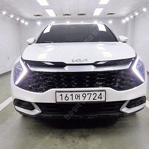 디올뉴 스포티지 중고 스포티지 디 올뉴스포티지 중고 가격 흰색 2023년식 33,694km 2.0 디젤 2WD 프레스티지 중고차카페
