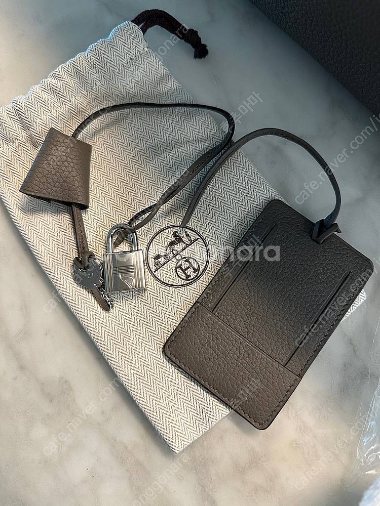에르메스 빅토리아 에땅컬러--1