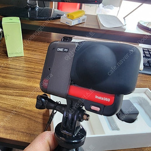 인스타360 ONE RS