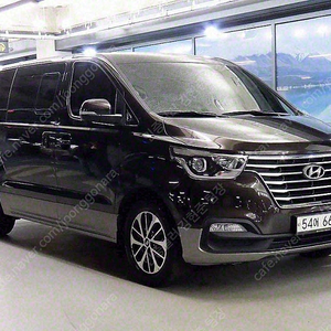 스타렉스 중고 더 뉴 그랜드 스타렉스 중고차 갈색 2019년식 87,667km 2WD 어반 9인승 익스클루시브 중고차카페