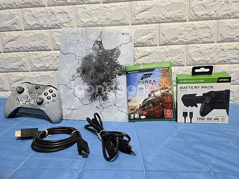 XBOX One X 기어즈에디션--0