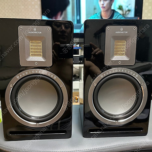 오디오벡터 QR1 블랙(피아노마감)