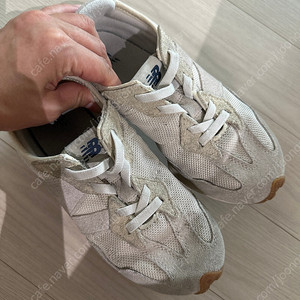 뉴발란스 327 200사이즈