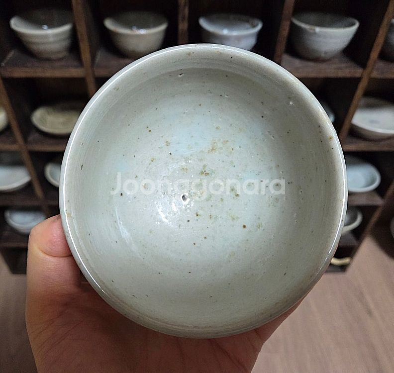 고미술품 조선시대 후기 조선백자 소다완--2