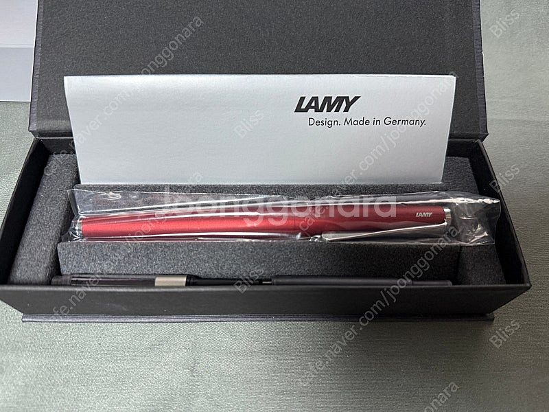 라미 스튜디오 만년필 레드 EF 2024 한정판--0
