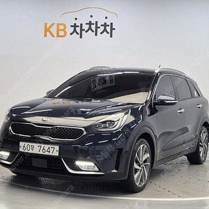 기아 니로 중고 니로 하이브리드 중고차 파란색 2018년식 59,915km 1.6 하이브리드 노블레스 중고자동차