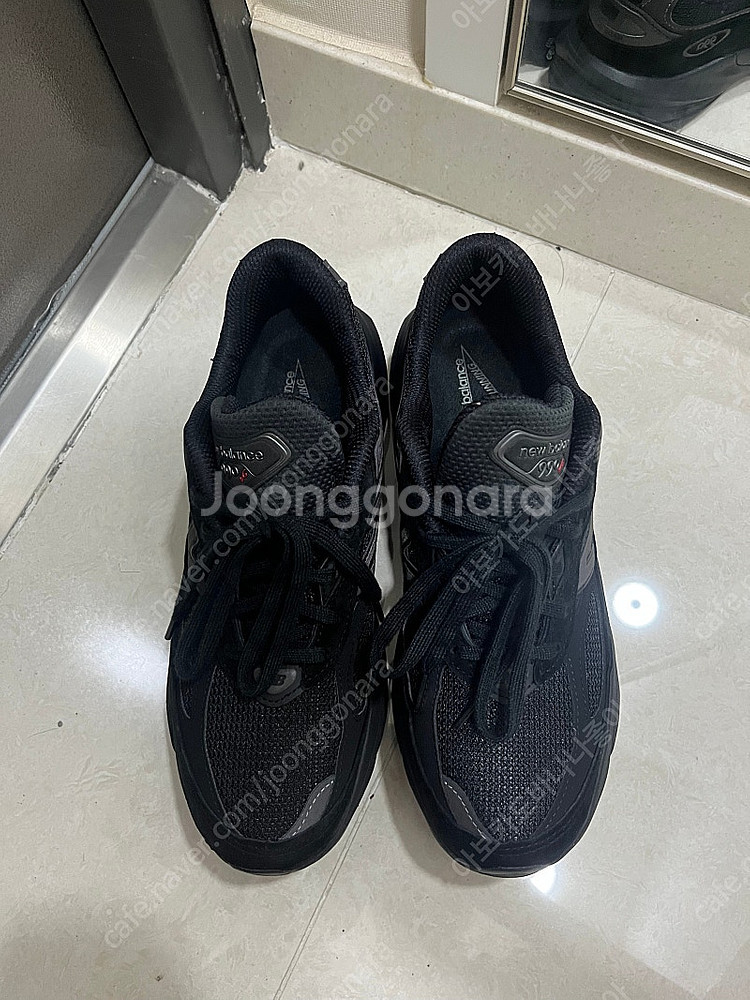 뉴발란스 990v6 트리플블랙 260--0