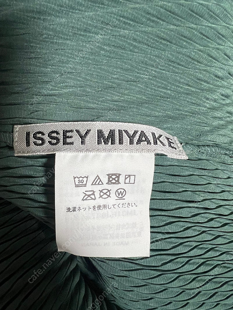 이세이미야케 롬버스 탑--5