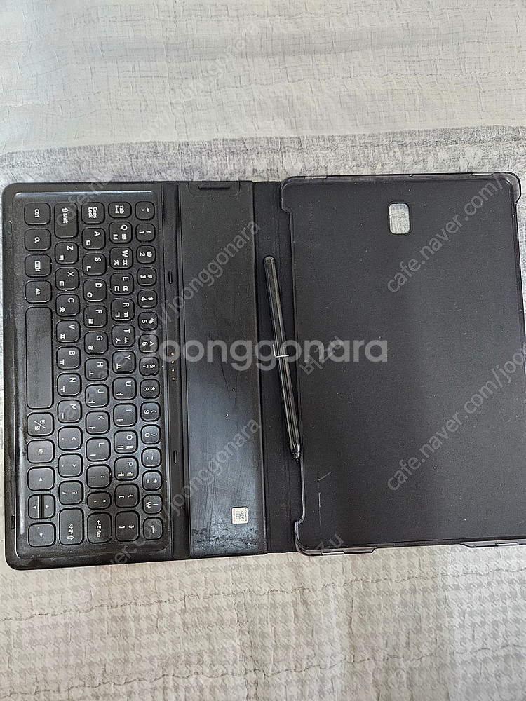 갤럭시탭 s4용 키보드케이스,s-pen 팝니다--0
