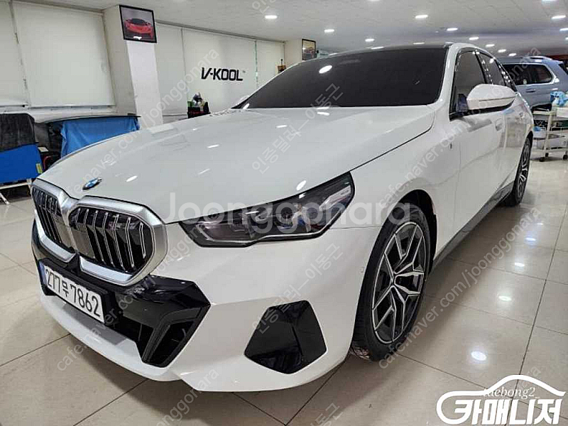 [BMW]5시리즈 (G60) 520i M 스포츠 (0톤...--3