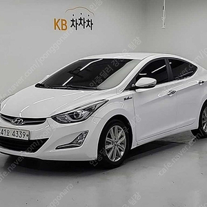 아반떼 중고 아반떼 더 뉴 아반떼 중고차 흰색 2015년식 80,464km 1.6 VGT 모던 중고자동차