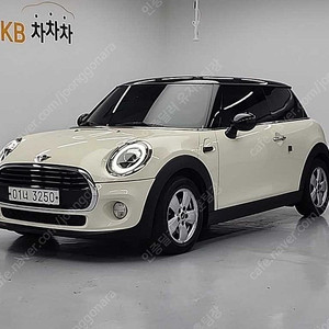 미니 쿠퍼 중고차 미니쿠퍼 중고 흰색 2019년식 54,961km 기본형 3세대 중고자동차