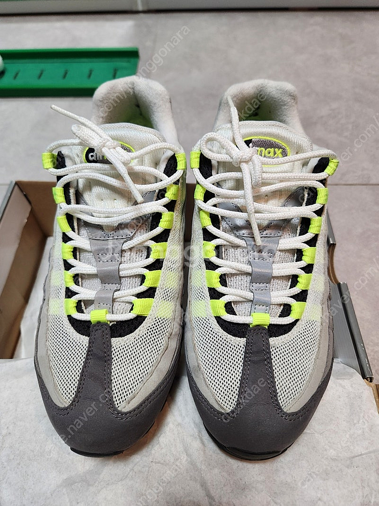 나이키 에어맥스 95 형광 255--0