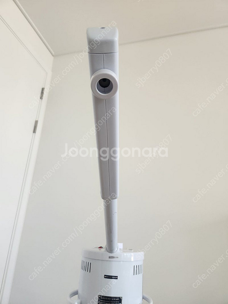피부과에서 사용하는 대만산 안면스티머 팝니다.--0