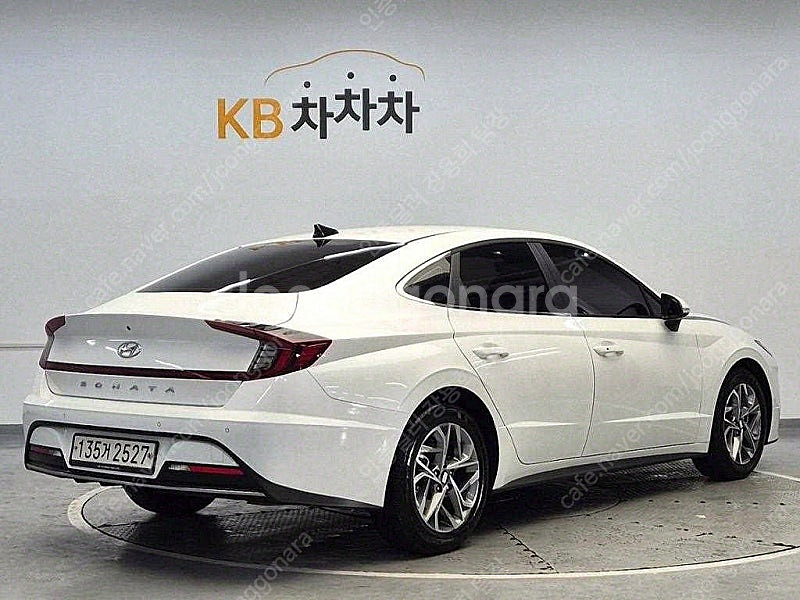 소나타 중고 쏘나타 DN8 중고차 흰색 2021년식 1...--4