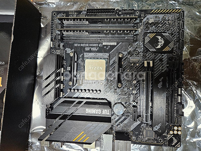 5700X, B550M, RX6600 컴퓨터 부품 팝니...--3