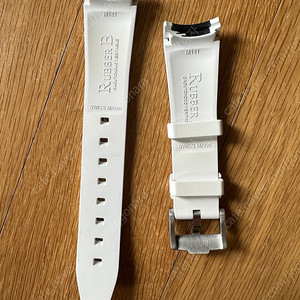 롤렉스 데이트저스터 신형41mm 러버비 러버스트랩 팝니다