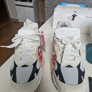 뉴발란스 993 씨솔트 블랙